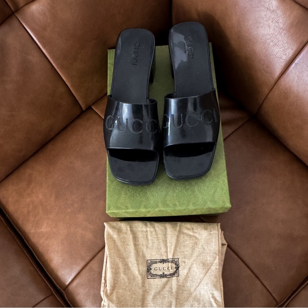 Gucci Black Mules with Matte Finish - Authentic - Picture 5 of 5